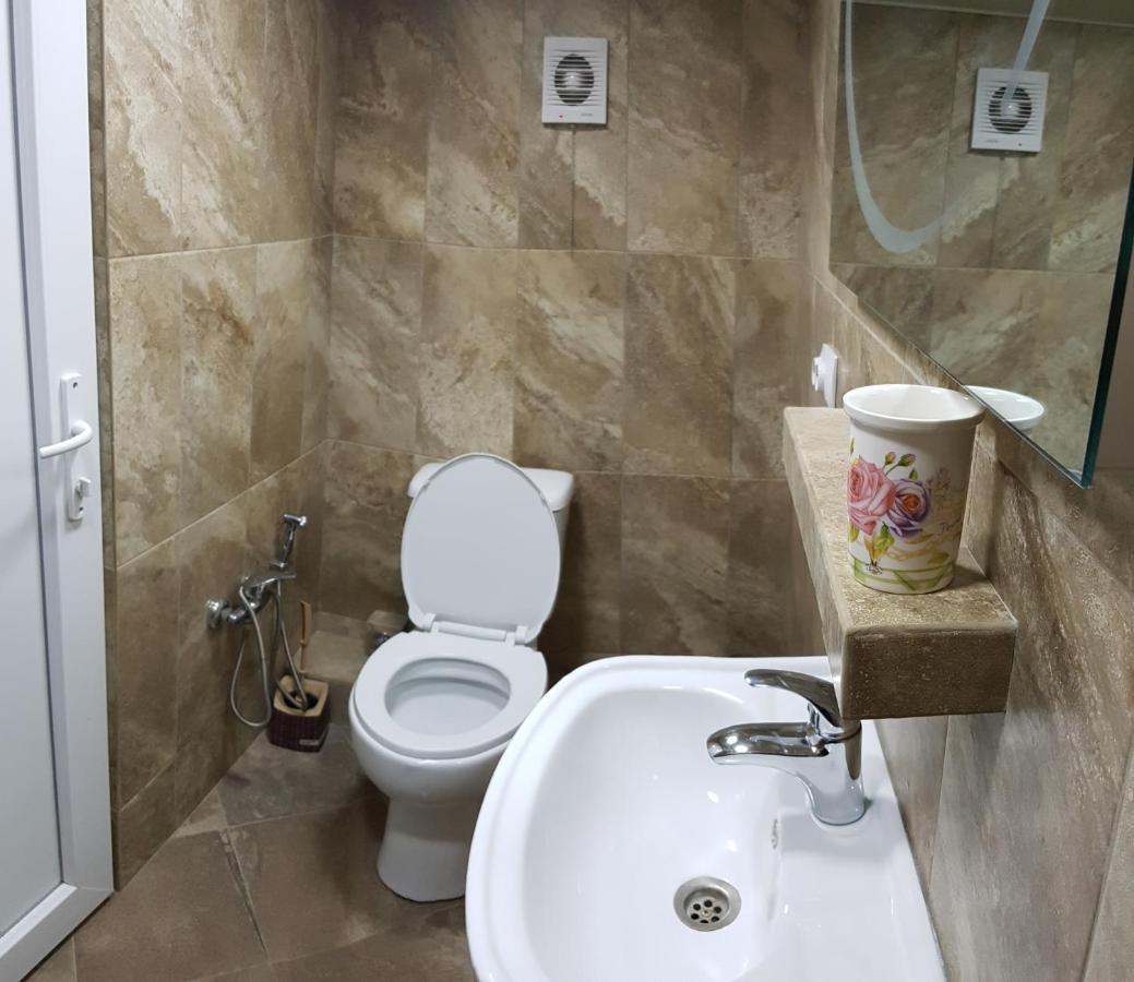 Guest House 15A Кутаїсі Екстер'єр фото