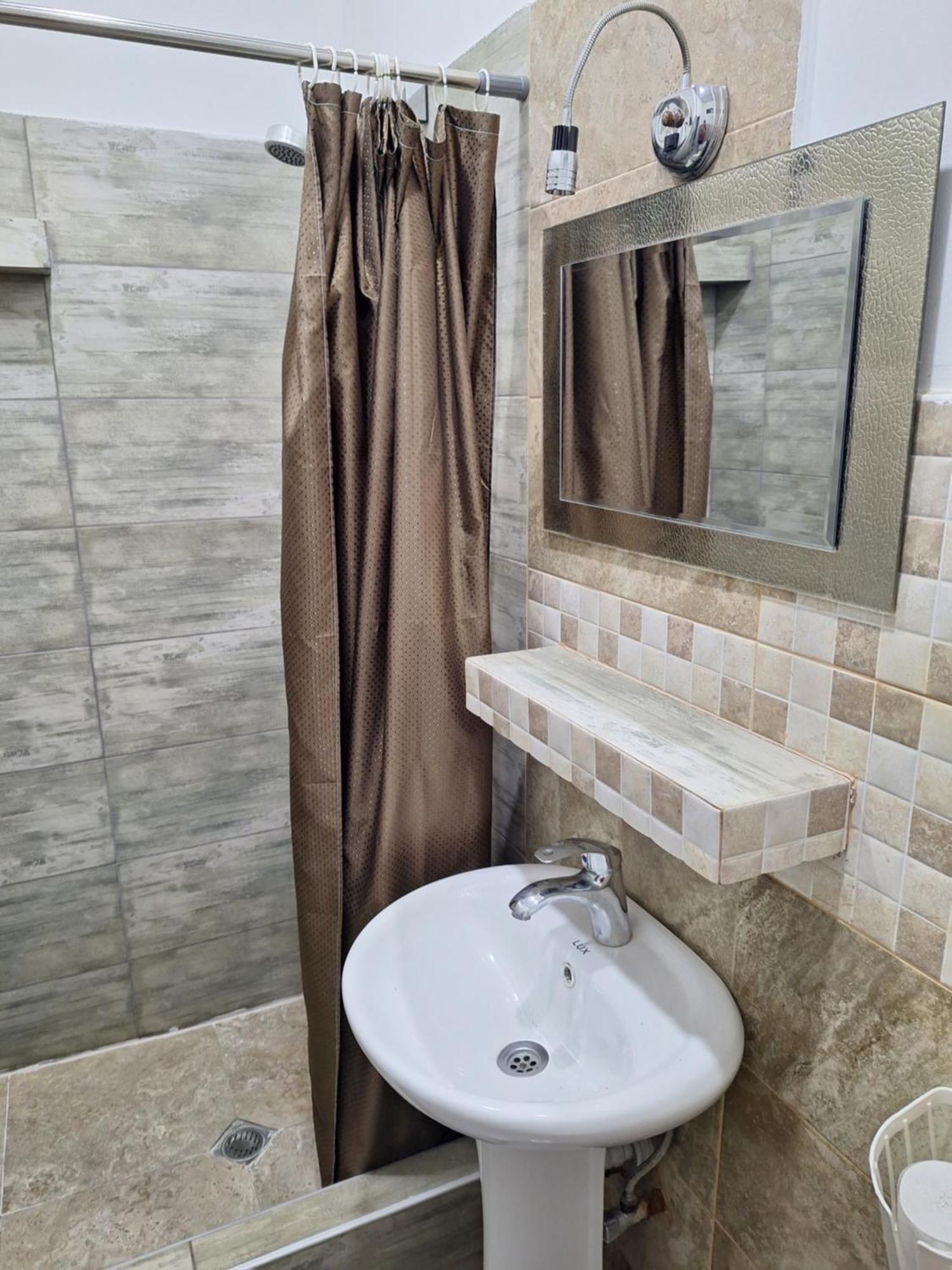 Guest House 15A Кутаїсі Екстер'єр фото