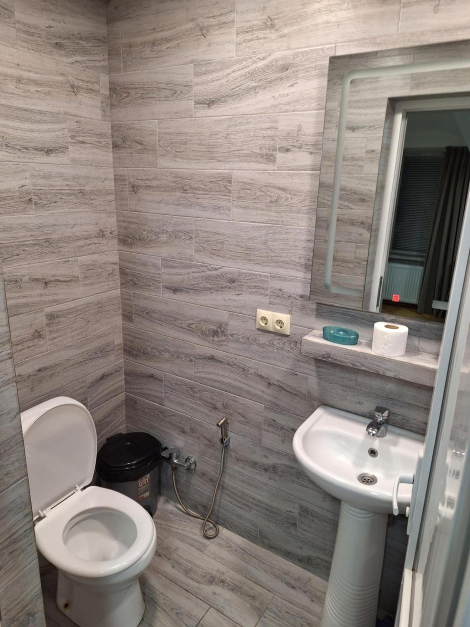 Guest House 15A Кутаїсі Екстер'єр фото