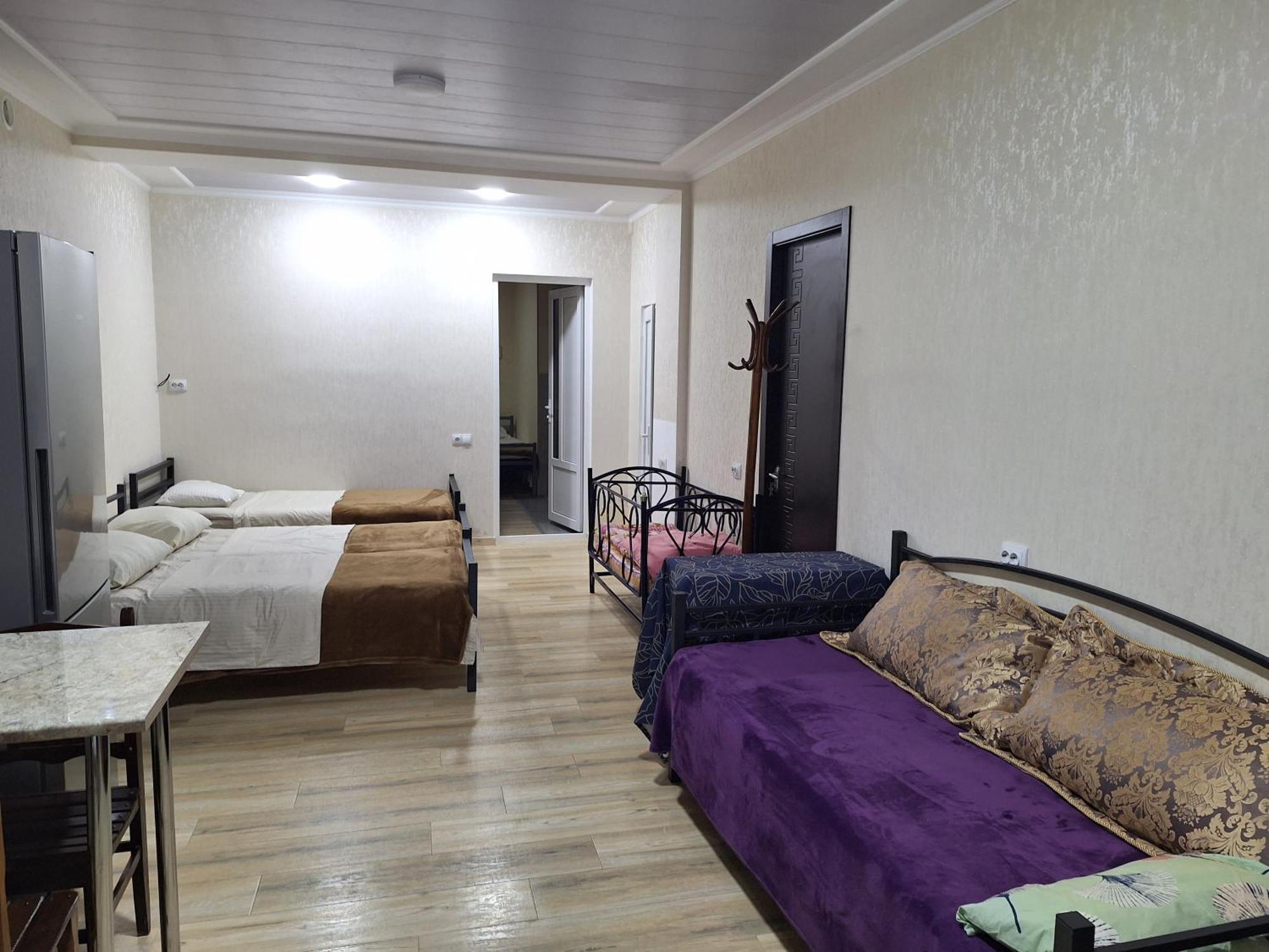 Guest House 15A Кутаїсі Екстер'єр фото